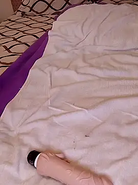 Snapshot of ChloeBab chatting on 11/25/25, 06:13 ChloeBab online show from 11/25/25, 06:13