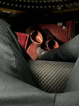 BadboySLR 8899 online show from 09/17/25, 11:12