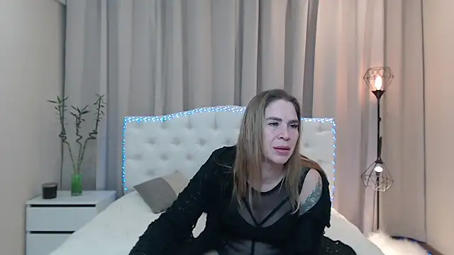 Snapshot of TessaDaybreak chatting on 01/16/26, 08:02 TessaDaybreak online show from 01/16/26, 08:02