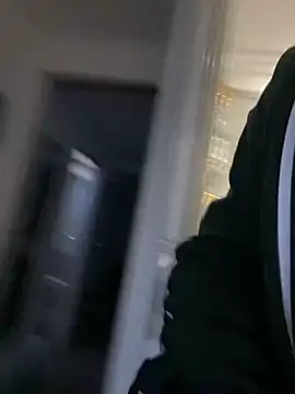 Snapshot of morfeoX chatting on 11/12/25, 01:00 morfeoX online show from 11/12/25, 01:00