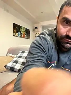 Snapshot of morfeoX chatting on 11/24/25, 11:21 morfeoX online show from 11/24/25, 11:21