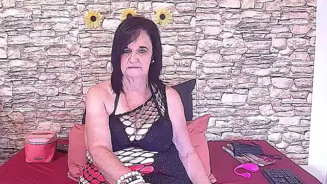 Snapshot of LuciousGrace chatting on 03/05/26, 04:52 LuciousGrace online show from 03/05/26, 04:52
