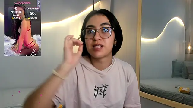 lucelly 15 online show from 10/28/25, 11:58