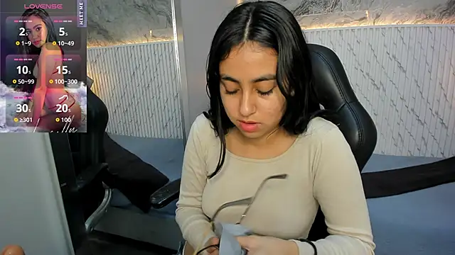 lucelly 15 online show from 12/03/25, 11:52