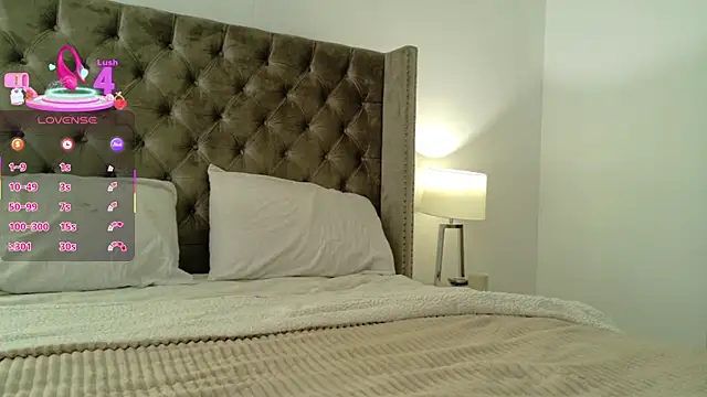 PauLaaCam online show from 10/02/25, 03:13