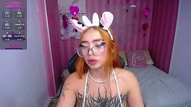 Snapshot of Anni_acker_b chatting on 02/17/25, 10:36 Anni acker b online show from 02/17/25, 10:36