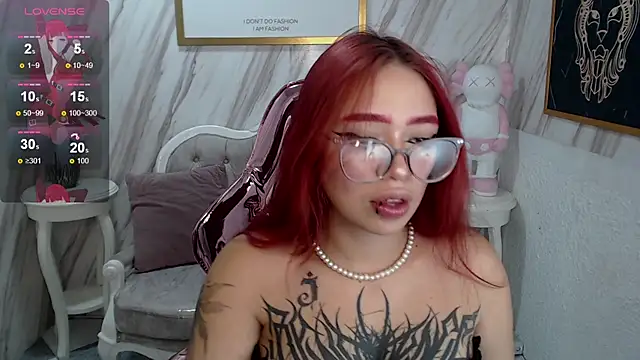 Snapshot of Anni_acker_b chatting on 03/05/25, 08:00 Anni acker b online show from 03/05/25, 08:00