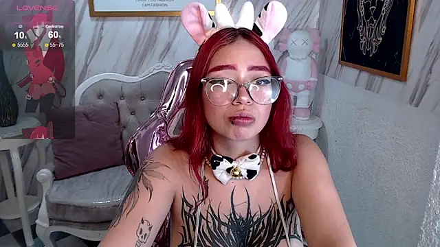 Snapshot of Anni_acker_b chatting on 03/07/25, 07:49 Anni acker b online show from 03/07/25, 07:49