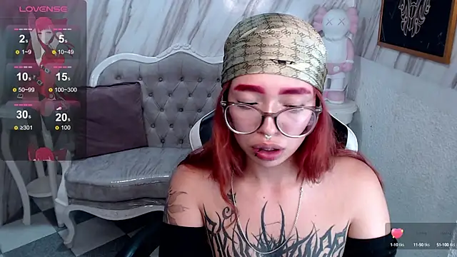 Snapshot of Anni_acker_b chatting on 03/15/25, 01:52 Anni acker b online show from 03/15/25, 01:52