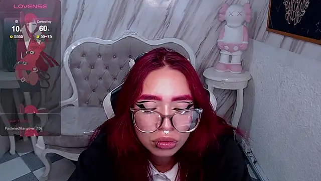 Snapshot of Anni_acker_b chatting on 03/19/25, 01:54 Anni acker b online show from 03/19/25, 01:54