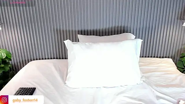 GabyFosterr online show from 10/29/25, 11:06