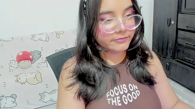 Snapshot of Naoko_7w7 chatting on 11/17/25, 12:38 Naoko 7w7 online show from 11/17/25, 12:38