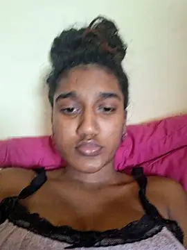 indianpink lips online show from 09/28/25, 02:44