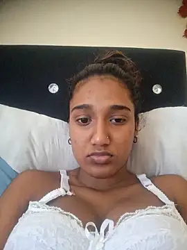 indianpink lips online show from 11/05/25, 10:48