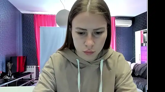 vikky s1 online show from 03/12/25, 11:09
