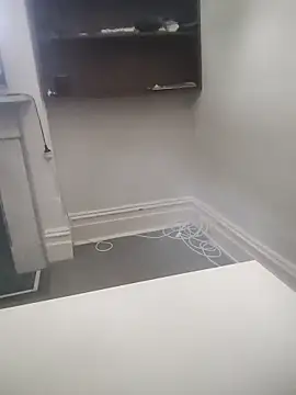 Snapshot of MystiqueRider chatting on 09/27/25, 05:34 MystiqueRider online show from 09/27/25, 05:34