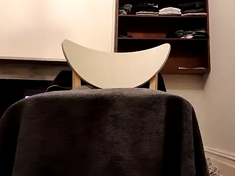 Snapshot of MystiqueRider chatting on 10/03/25, 12:57 MystiqueRider online show from 10/03/25, 12:57