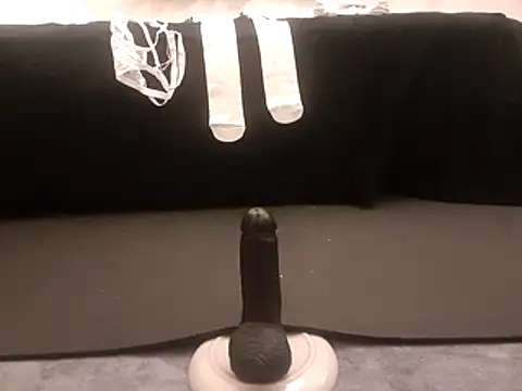 Snapshot of MystiqueRider chatting on 10/16/25, 11:55 MystiqueRider online show from 10/16/25, 11:55