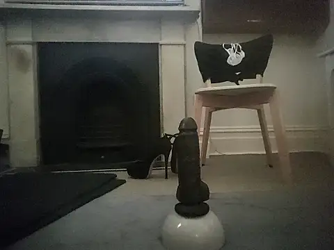 Snapshot of MystiqueRider chatting on 10/18/25, 02:58 MystiqueRider online show from 10/18/25, 02:58