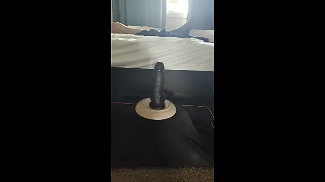 Snapshot of MystiqueRider chatting on 10/25/25, 10:26 MystiqueRider online show from 10/25/25, 10:26