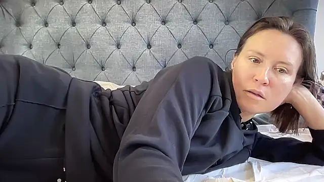 eatmypie69 online show from 09/22/25, 12:07