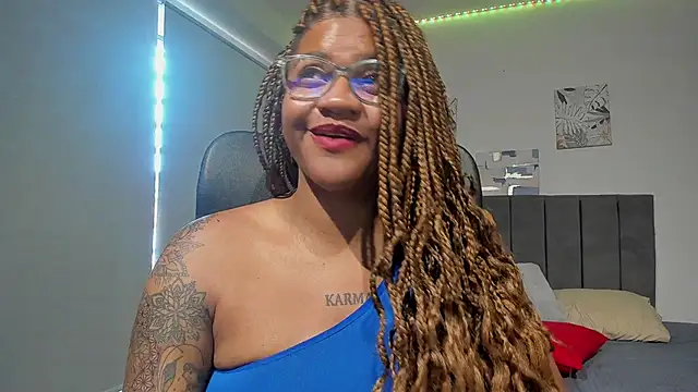 ZahraRose online show from 03/10/25, 06:45