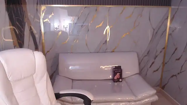 Snapshot of melany_rouse18 chatting on 11/21/25, 12:59 melany rouse18 online show from 11/21/25, 12:59