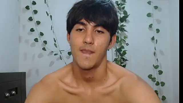 Snapshot of neithanzynxx chatting on 02/19/25, 10:53 neithanzynxx online show from 02/19/25, 10:53