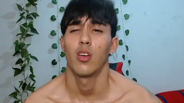 Snapshot of neithanzynxx chatting on 02/27/25, 01:48 neithanzynxx online show from 02/27/25, 01:48