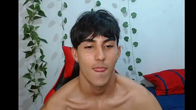 Snapshot of neithanzynxx chatting on 03/01/25, 07:15 neithanzynxx online show from 03/01/25, 07:15