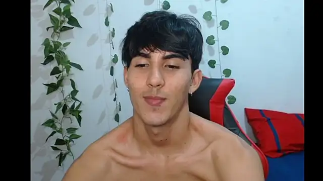 Snapshot of neithanzynxx chatting on 03/02/25, 07:56 neithanzynxx online show from 03/02/25, 07:56