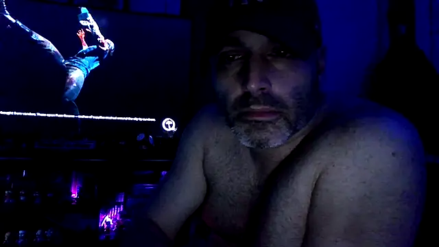 Snapshot of Novabear6996 chatting on 11/04/25, 08:57 Novabear6996 online show from 11/04/25, 08:57
