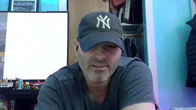 Snapshot of Novabear6996 chatting on 02/01/26, 04:44 Novabear6996 online show from 02/01/26, 04:44