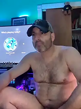 Snapshot of Novabear6996 chatting on 04/06/26, 08:48 Novabear6996 online show from 04/06/26, 08:48