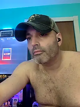 Snapshot of Novabear6996 chatting on 04/17/26, 05:54 Novabear6996 online show from 04/17/26, 05:54