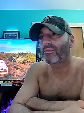Snapshot of Novabear6996 chatting on 04/23/26, 04:57 Novabear6996 online show from 04/23/26, 04:57