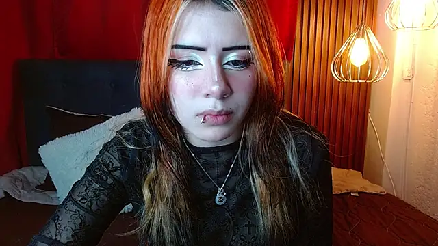 fyreandfox  online show from 05/12/26, 08:17