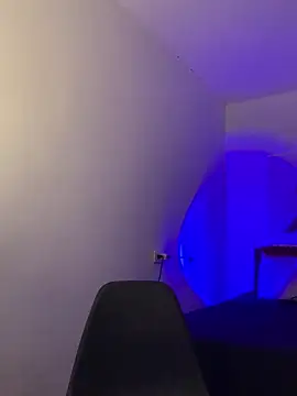 Dahiana Giil online show from 09/28/25, 05:07