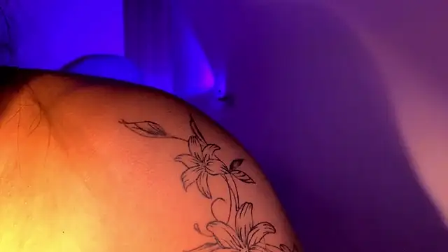 Dahiana Giil online show from 05/02/26, 05:23