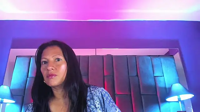 Snapshot of Aisha_Nowak chatting on 03/07/25, 12:15 Aisha Nowak online show from 03/07/25, 12:15