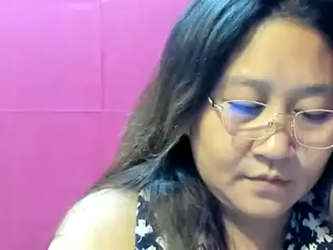 hotchubby88 online show from 12/29/24, 11:50