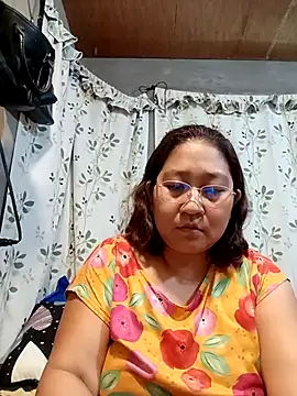 hotchubby88 online show from 10/04/25, 04:10