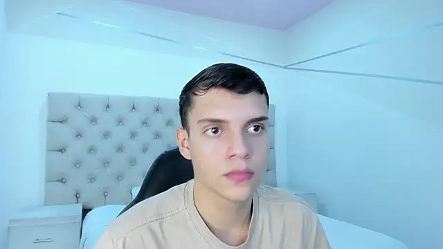 Snapshot of JacobRoberts1 chatting on 11/16/25, 09:20 JacobRoberts1 online show from 11/16/25, 09:20