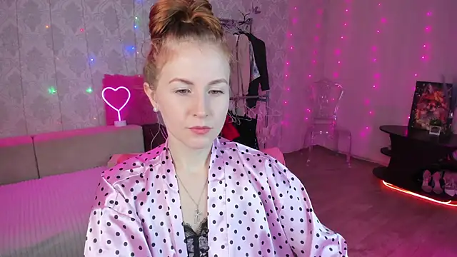 Snapshot of xeva_angelx chatting on 11/15/25, 12:41 xeva angelx online show from 11/15/25, 12:41