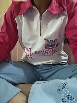 Snapshot of Aaradhna-hoy chatting on 11/10/25, 10:47 Aaradhna-hoy online show from 11/10/25, 10:47