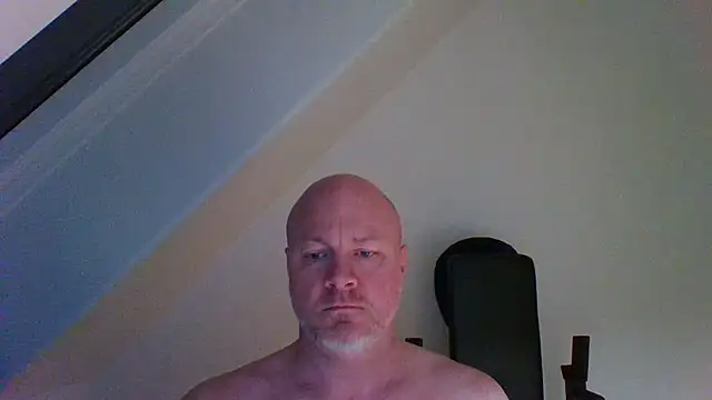 Snapshot of Lucifer29cm chatting on 10/05/25, 02:43 Lucifer29cm online show from 10/05/25, 02:43