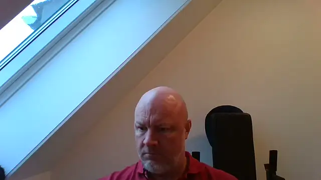 Snapshot of Lucifer29cm chatting on 10/21/25, 06:14 Lucifer29cm online show from 10/21/25, 06:14