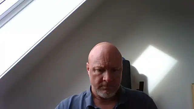 Snapshot of Lucifer29cm chatting on 10/22/25, 11:54 Lucifer29cm online show from 10/22/25, 11:54