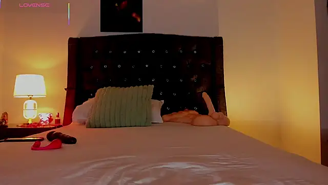 Skay Hot online show from 10/22/25, 11:37