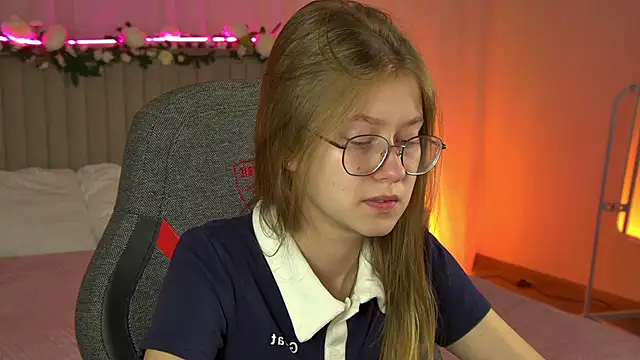 EveMundie online show from 09/22/25, 06:26